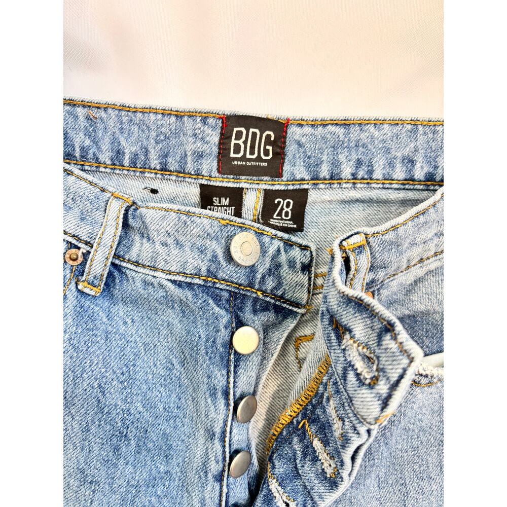 BDG Urban Outfitters Slim Straight Jeans 28 Raw Hem Light Wash Denim